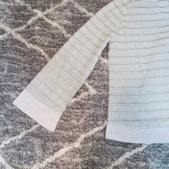 🍂Doe & Rae Cropped Sweater🍂 - Picture 5 of 6